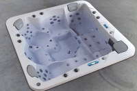 Гидромассажный спа-бассейн AstralPool Evolution 70 Гидромассажный спа-бассейн AstralPool Evolution 70