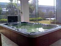 Гидромассажный спа-бассейн Sunrans SR851 Гидромассажный спа-бассейн Sunrans SR851